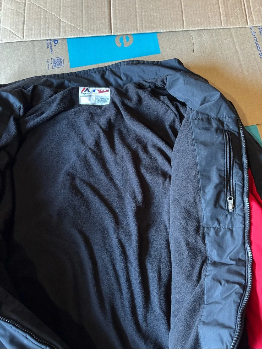 Cincinnati Reds Majestic  Men’s Jacket Sz 2XL Authentic Collection